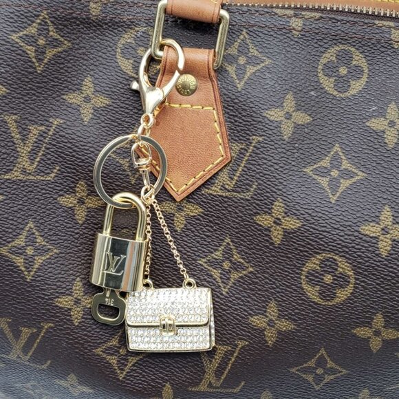 100% Auth Louis Vuitton Lock & Key with unbranded Bagcharm, Keycharm, keychain - Picture 7 of 7